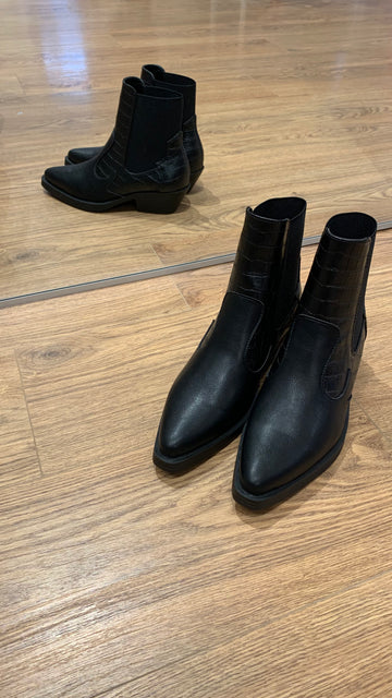 Stivaletto a punta