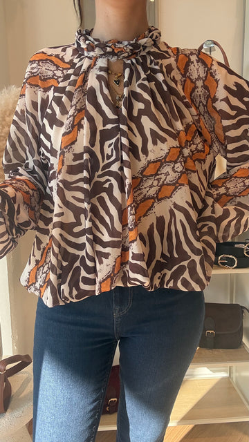 Blusa Charlotte Animalier Beige